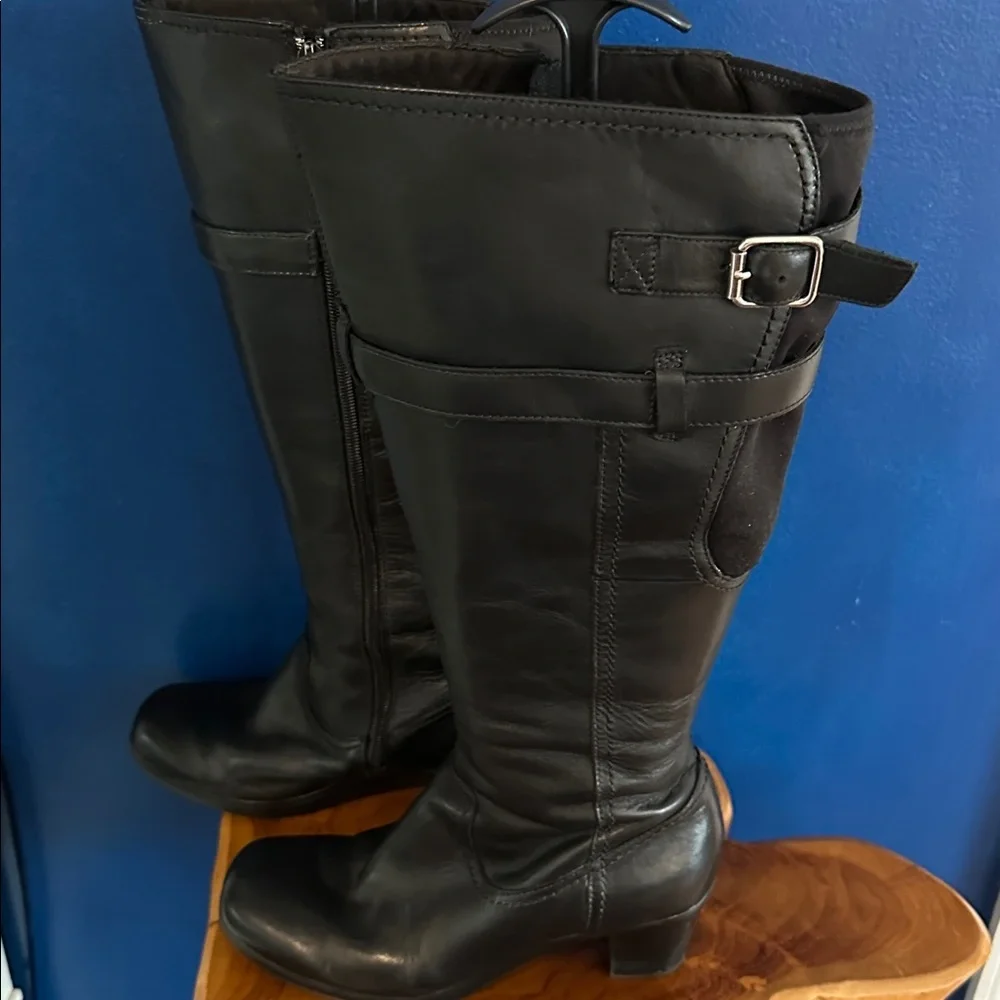 Women Clark’s Black Leather Knee-High Buckle Riding Boots Size 8.5